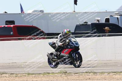 media/Oct-05-2025-CVMA (Sun) [[beeef4f201]]/Race 11-500-400(4)-350 Supersport/